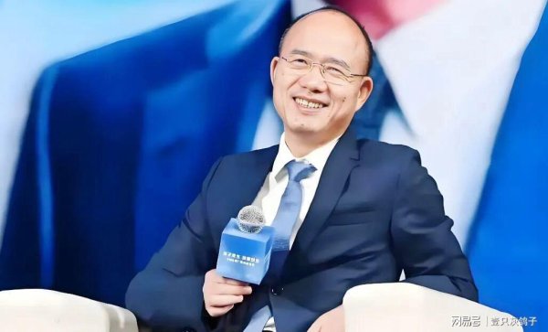 融证通 砍掉9大合伙人、套现230亿！郭广昌“偷师”王健林起死回生了？